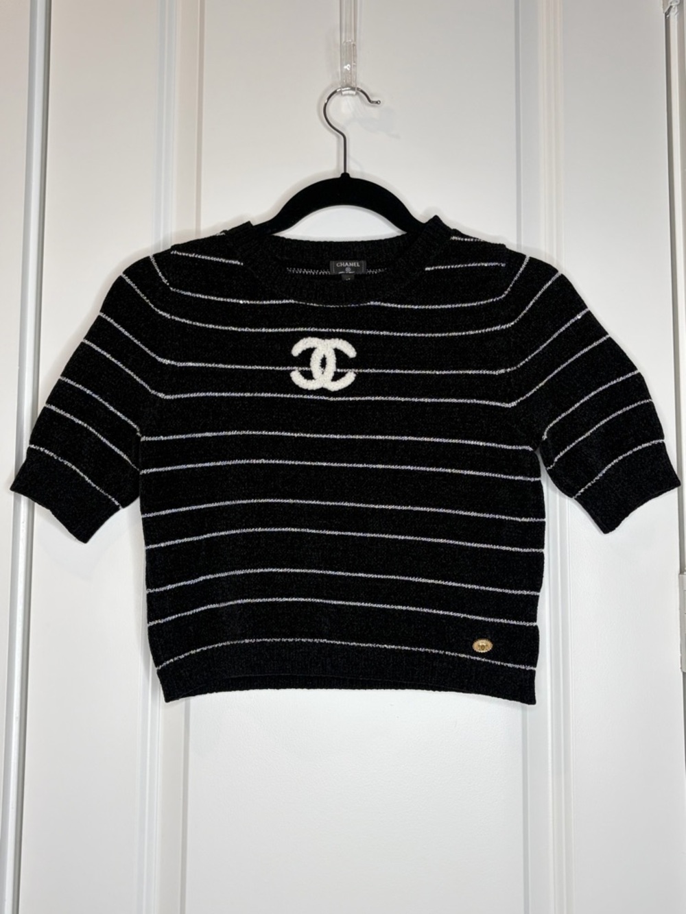 Chanel CC Logo Cropped Knit Top Black White Cashmere Wool Short Sleeve